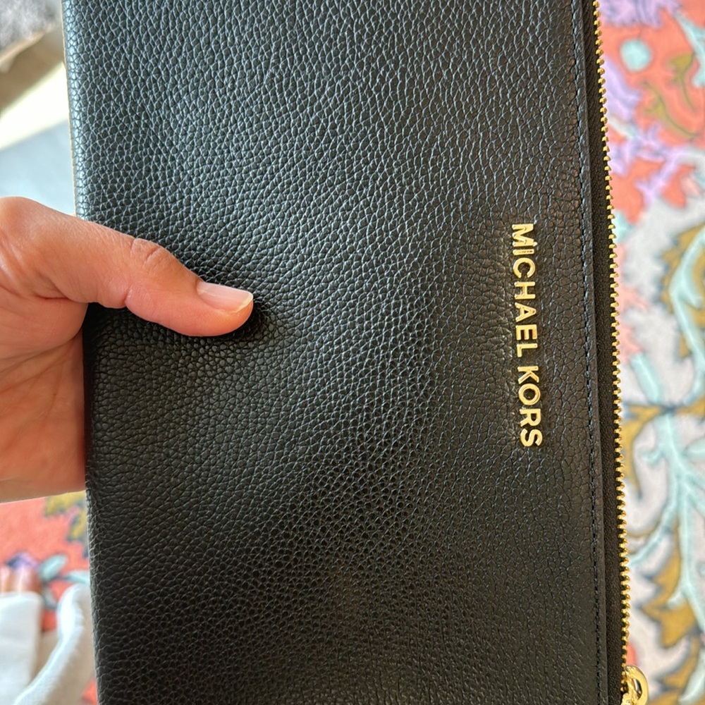 Brand new NWOT Michael Kors black leather wristlet gorgeous